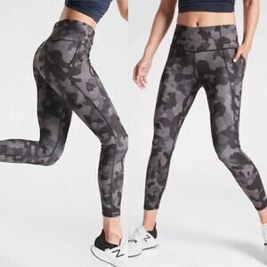 Athleta Lightning 7/8 Tight Legging Gray Camo Womens XS Run Trail Athletic